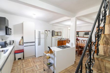 Casa à venda com 180m², 4 quartos e 2 vagasCozinha