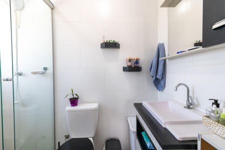 Casa à venda com 180m², 4 quartos e 2 vagas Casa à venda com 180m², 4 quartos e 2 vagasBanheiro da Suíte