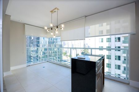 Apartamento à venda com 70m², 2 quartos e 1 vagaSala - Varanda