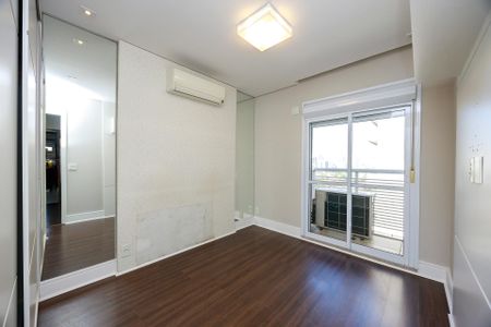 Apartamento à venda com 70m², 2 quartos e 1 vagaSuíte