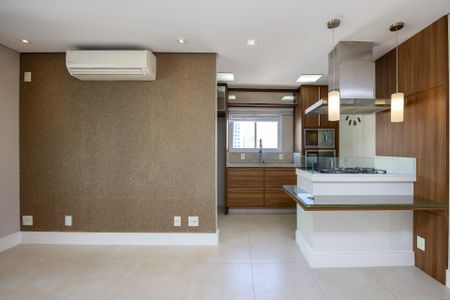 Apartamento à venda com 70m², 2 quartos e 1 vagaSala