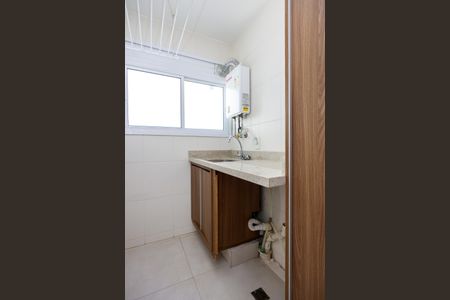 Apartamento à venda com 70m², 2 quartos e 1 vagaÁrea de Serviço