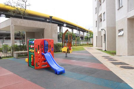 Apartamento para alugar com 39m², 2 quartos e sem vagaÁrea comum - Playground