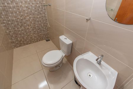 Banheiro da Suíte  de casa para alugar com 2 quartos, 70m² em Parque Residencial Salerno (nova Veneza), Sumaré