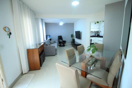 Casa à venda com 3 quartos, 114m² em Água Rasa, São Paulo