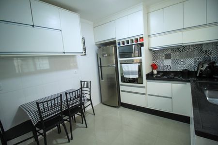 Casa à venda com 114m², 3 quartos e 3 vagas