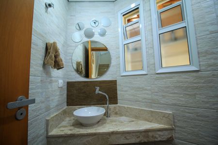 Casa à venda com 114m², 3 quartos e 3 vagas