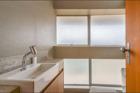 Apartamento à venda com 147m², 4 quartos e 1 vagaBanheiro de serviço