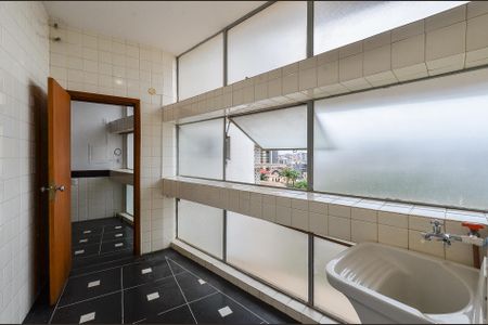 Apartamento à venda com 147m², 4 quartos e 1 vagaÁrea de Serviço