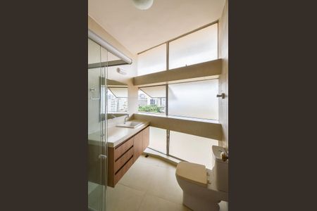 Apartamento à venda com 147m², 4 quartos e 1 vagaBanheiro Social