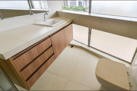 Apartamento à venda com 147m², 4 quartos e 1 vagaBanheiro Social