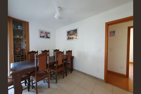 Apartamento à venda com 188m², 4 quartos e 2 vagasSala