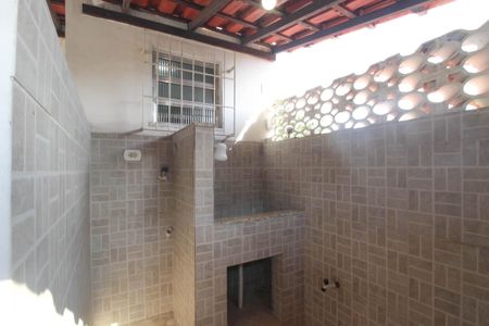 Casa para alugar com 140m², 2 quartos e sem vagaÁrea de Serviço