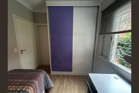 Casa à venda com 122m², 3 quartos e 4 vagasQuarto 2