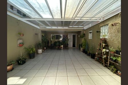 Casa à venda com 122m², 3 quartos e 4 vagasÁrea externa