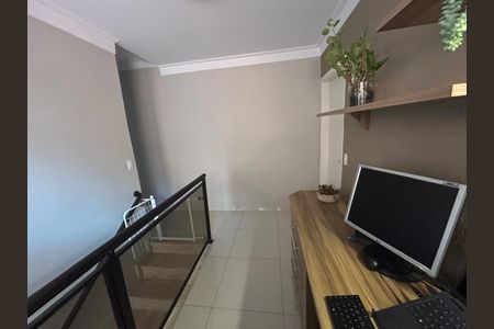 Casa à venda com 122m², 3 quartos e 4 vagasEscritório