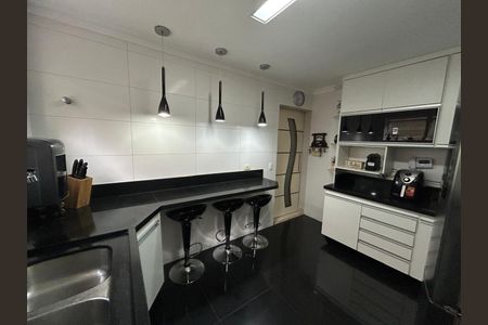 Casa à venda com 122m², 3 quartos e 4 vagasCozinha