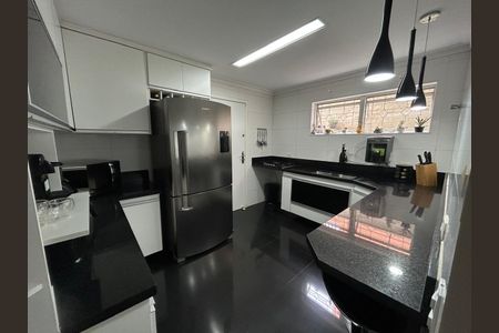 Casa à venda com 122m², 3 quartos e 4 vagasCozinha