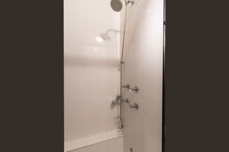 Casa para alugar com 188m², 6 quartos e 4 vagasBanheiro Social