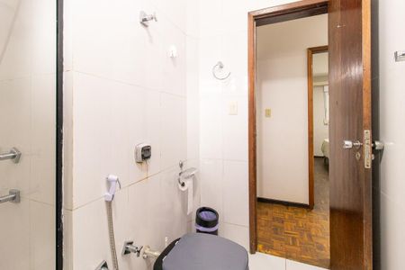 Casa para alugar com 188m², 6 quartos e 4 vagasBanheiro Social