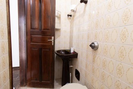 Casa para alugar com 188m², 6 quartos e 4 vagasBanheiro de serviço