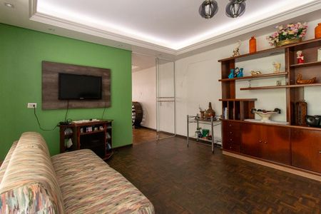 Casa para alugar com 188m², 6 quartos e 4 vagasSala de TV