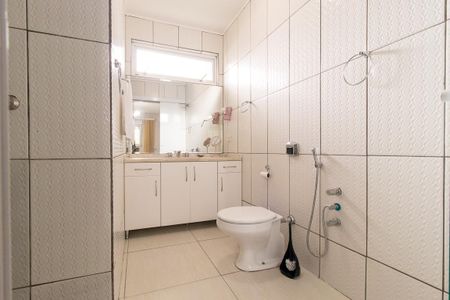 Casa para alugar com 188m², 6 quartos e 4 vagasBanheiro da Suíte