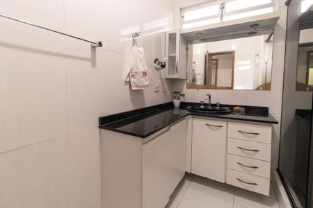 Casa para alugar com 188m², 6 quartos e 4 vagasBanheiro Social