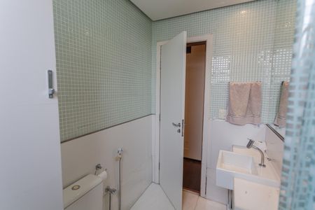 Apartamento à venda com 102m², 3 quartos e 3 vagasBanheiro da Suíte