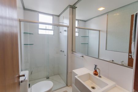 Apartamento à venda com 102m², 3 quartos e 3 vagasBanheiro Social