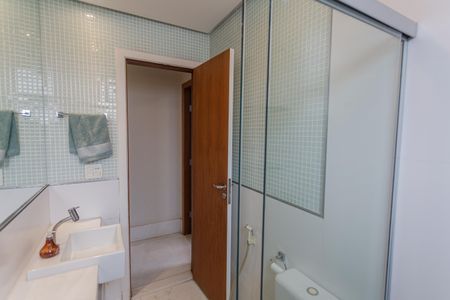 Apartamento à venda com 102m², 3 quartos e 3 vagasBanheiro Social