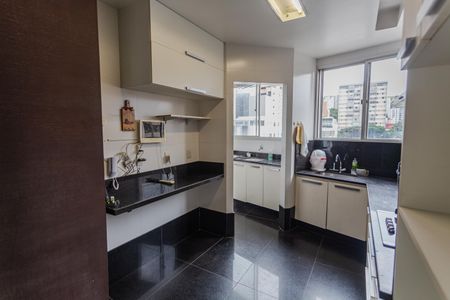 Apartamento à venda com 102m², 3 quartos e 3 vagasCozinha
