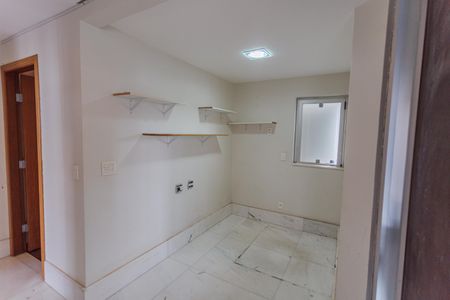 Sala 2 de apartamento à venda com 3 quartos, 102m² em Carmo, Belo Horizonte