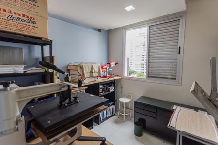 Apartamento à venda com 102m², 3 quartos e 3 vagasQuarto 3