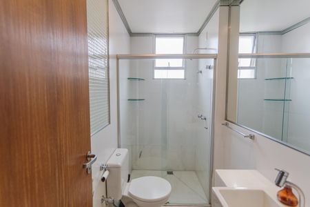 Apartamento à venda com 102m², 3 quartos e 3 vagasBanheiro Social