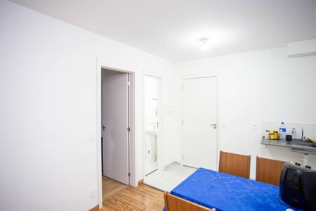 Sala de apartamento para alugar com 2 quartos, 34m² em Jardim Miriam, São Paulo