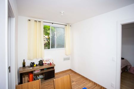 Sala de apartamento para alugar com 2 quartos, 34m² em Jardim Miriam, São Paulo