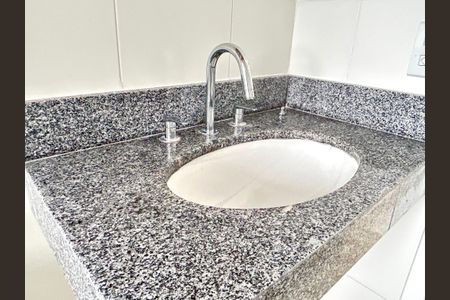 Apartamento à venda com 69m², 2 quartos e 2 vagasBanheiro 1