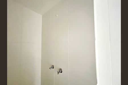 Apartamento à venda com 69m², 2 quartos e 2 vagasBanheiro da Suíte