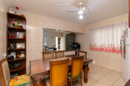 Casa para alugar com 250m², 3 quartos e 3 vagas Casa para alugar com 250m², 3 quartos e 3 vagasCozinha- Copa