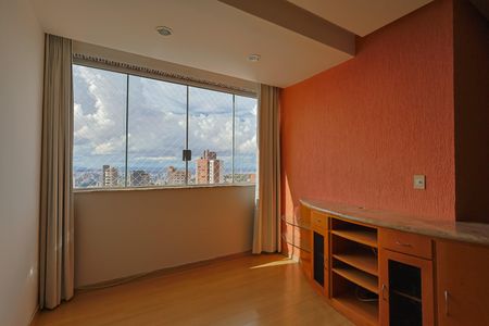 Apartamento para alugar com 95m², 3 quartos e 2 vagas