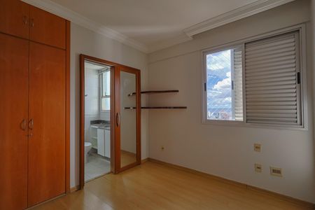 Apartamento para alugar com 95m², 3 quartos e 2 vagas