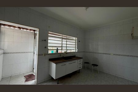 Casa à venda com 5 quartos, 130m² em Jardim Ivana, São Paulo