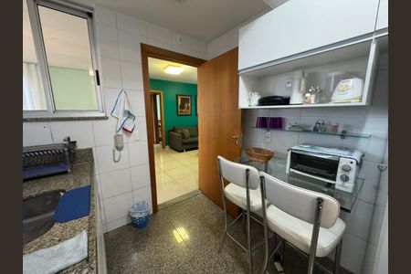 Apartamento para alugar com 80m², 2 quartos e 2 vagas