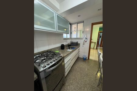 Apartamento para alugar com 80m², 2 quartos e 2 vagas