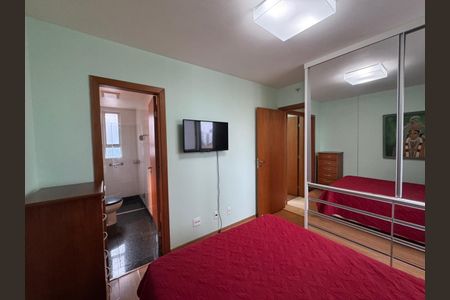 Apartamento para alugar com 80m², 2 quartos e 2 vagas