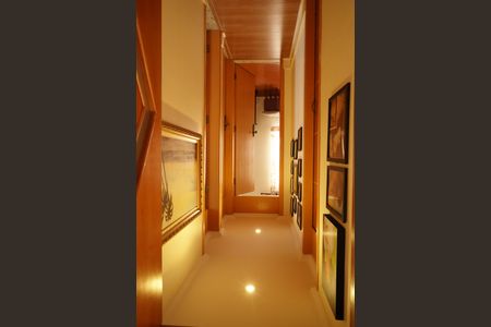 Apartamento à venda com 69m², 3 quartos e 1 vagaCorredor