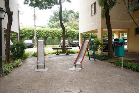 Apartamento à venda com 69m², 3 quartos e 1 vagaÁrea comum - Playground