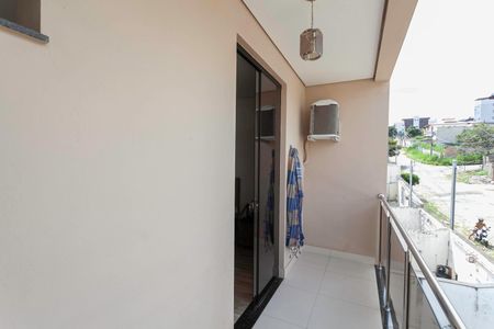 Apartamento à venda com 122m², 2 quartos e 4 vagasVaranda do quarto 2