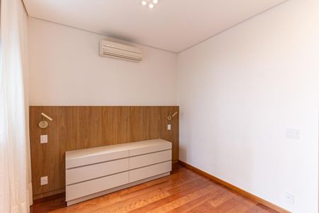 Apartamento para alugar com 123m², 3 quartos e 2 vagasSuíte